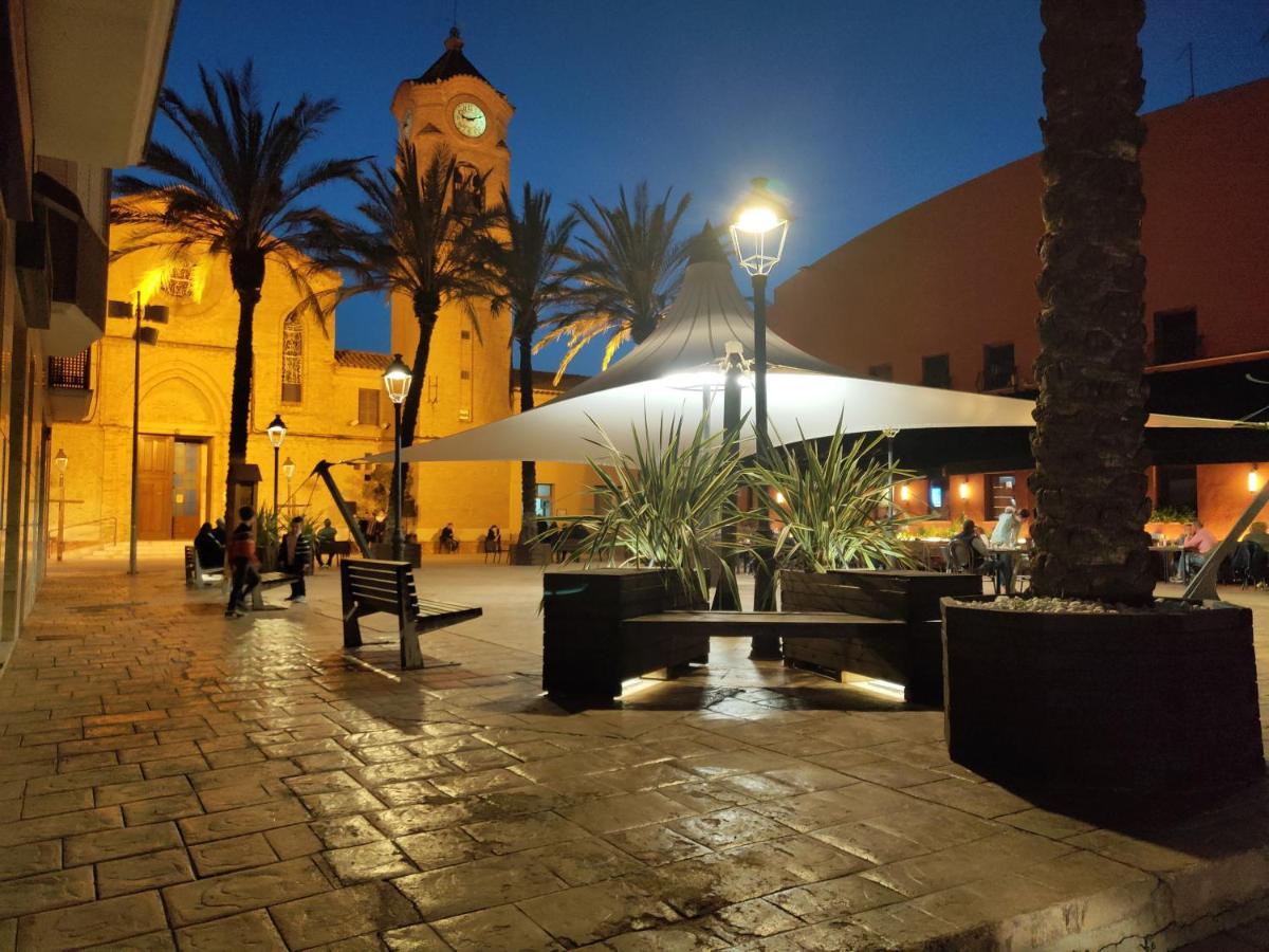 Apartamento Plaza De La Iglesia Deltebre Exterior foto