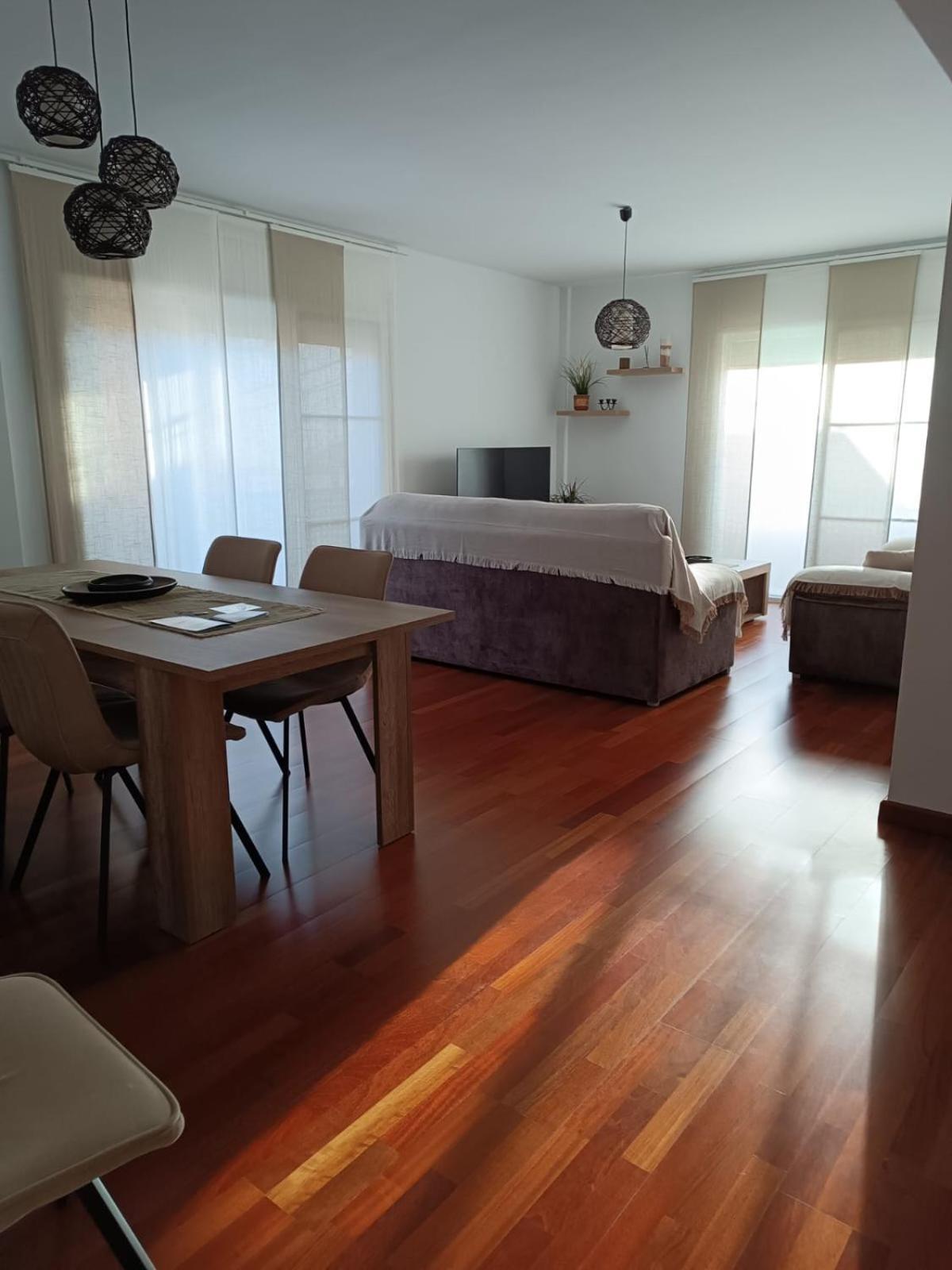 Apartamento Plaza De La Iglesia Deltebre Exterior foto
