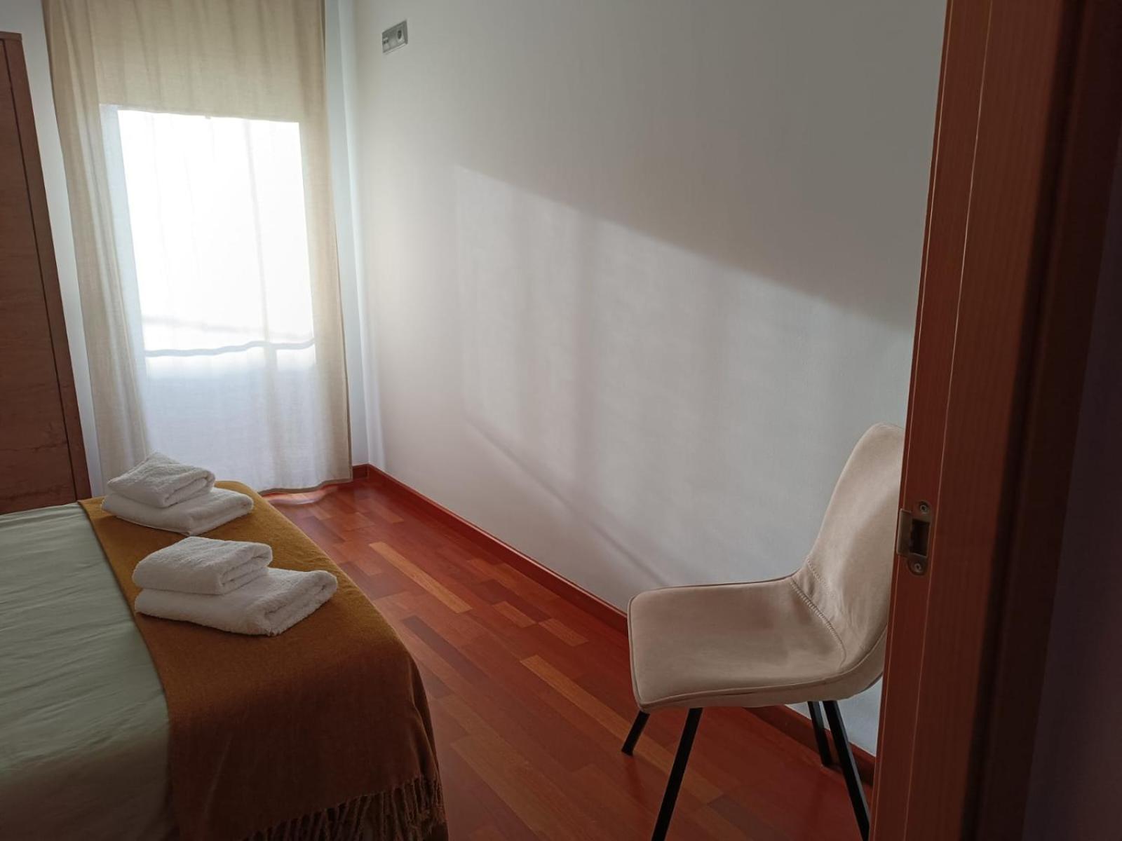Apartamento Plaza De La Iglesia Deltebre Exterior foto